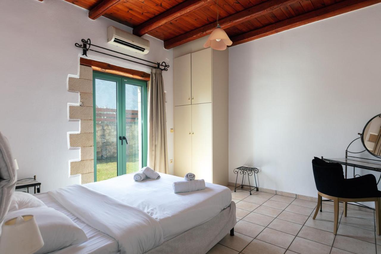 Villa Pinelopi Asprouliánoi Exteriér fotografie